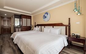 Hanoi Golden Lotus Ama Hotel